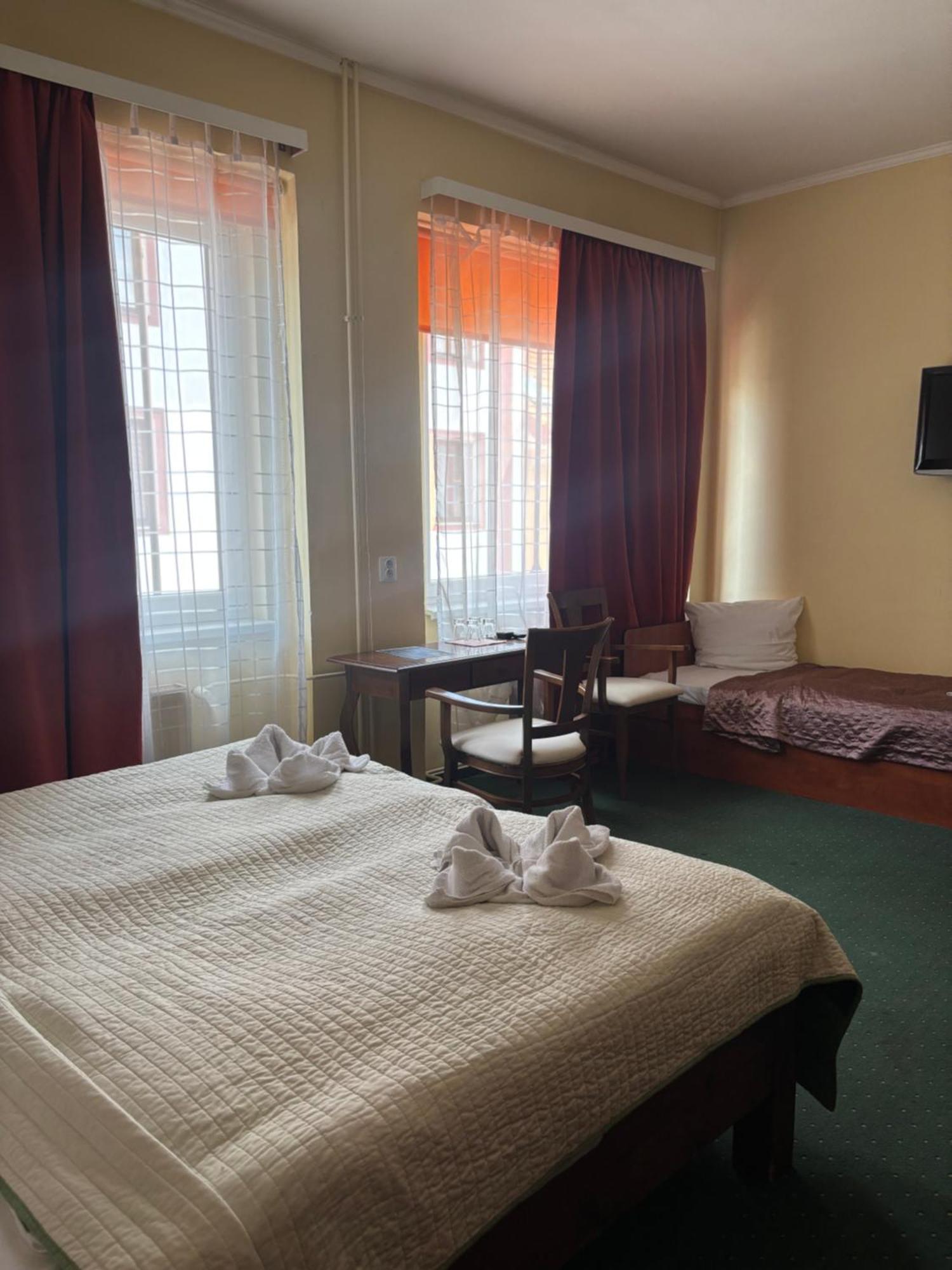 Hotel Bila Ruze Písek Εξωτερικό φωτογραφία